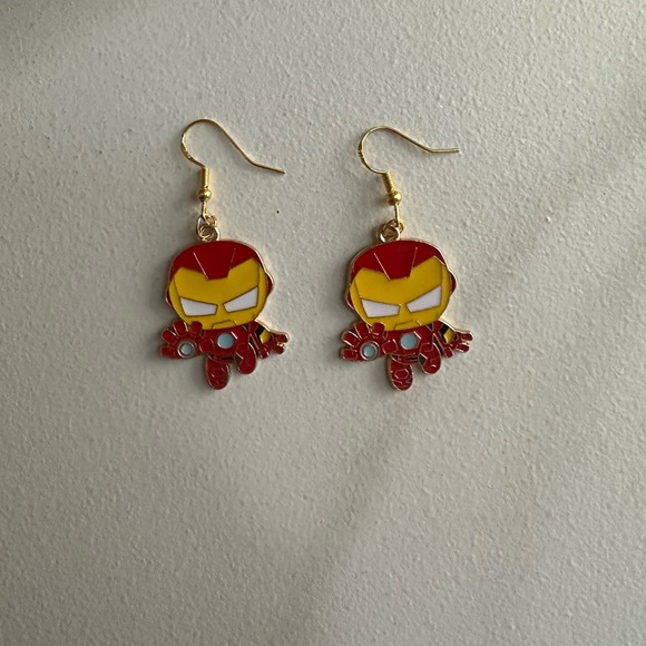 🌻2/13.00🌻 Ironman Earrings - Picture 2 of 4